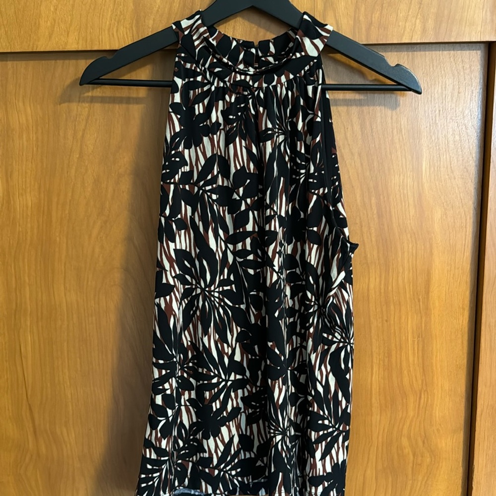 Sleeveless ny&c top. Brown and black. Super versatile!
